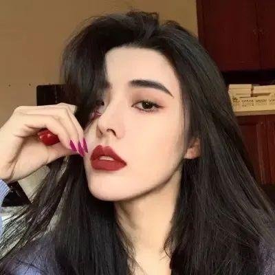 铁娘子：坚固柔情
